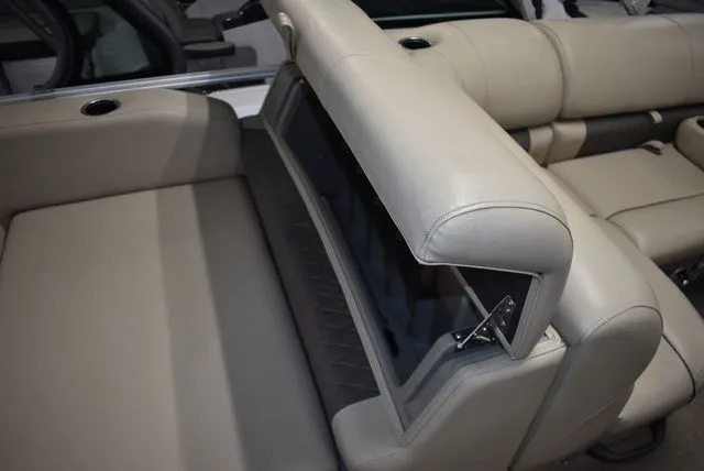 Slide: The Image of Sun Tracker Sportfish 24 XP3 2023 - 70