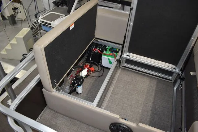 Slide: The Image of Sun Tracker Sportfish 24 XP3 2023 - 73