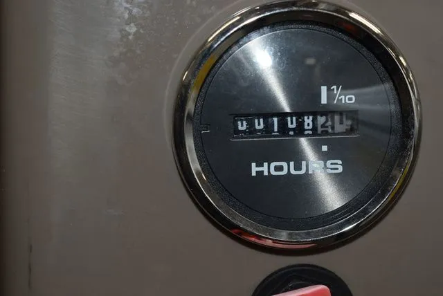 Slide: The Image of Sun Tracker Sportfish 24 XP3 2023 - 79