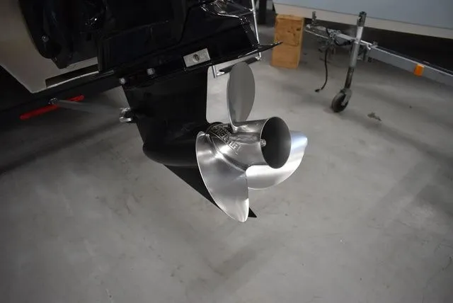 Slide: The Image of Sun Tracker Sportfish 24 XP3 2023 - 86