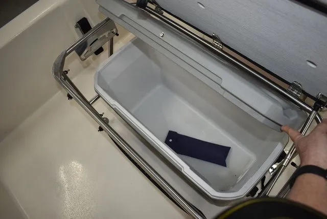 Slide: The Image of Carolina E18 JVX CC 2025 - 18