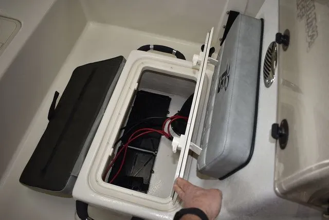 Slide: The Image of Carolina E18 JVX CC 2025 - 23