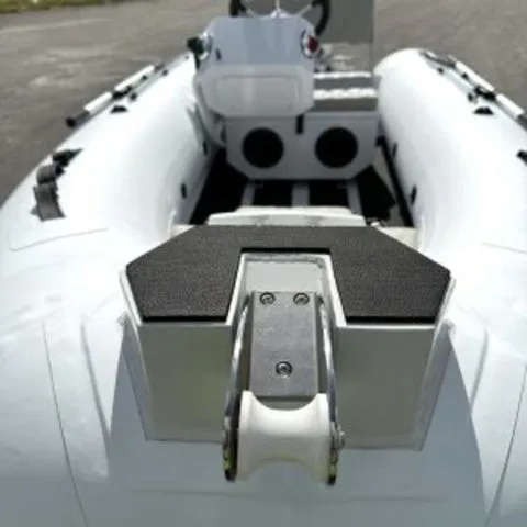 Slide: The Image of East Marine Godiac 320 Ultra-light 2025 - 11