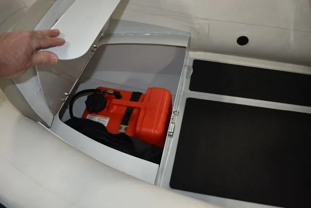 Slide: The Image of East Marine Godiac 320 Ultra-light 2025 - 16