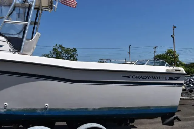 Slide: The Image of Grady-White Offshore 24 1987 - 16