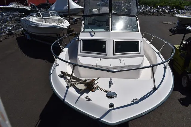 Slide: The Image of Grady-White Offshore 24 1987 - 30