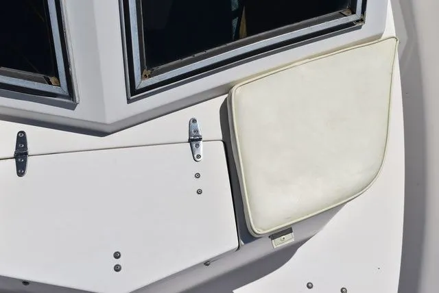 Slide: The Image of Grady-White Offshore 24 1987 - 41