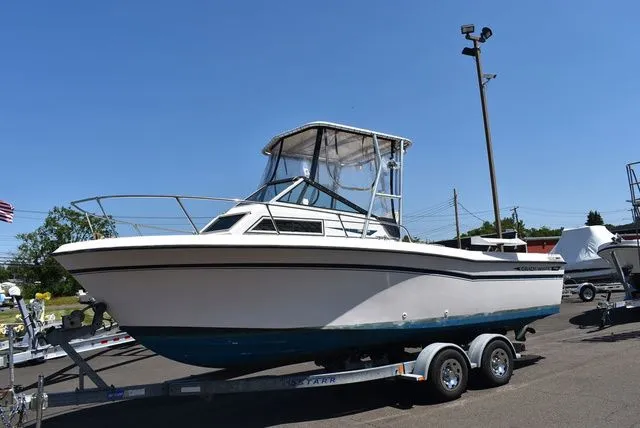 Slide: The Image of Grady-White Offshore 24 1987 - 52