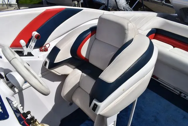 Slide: The Image of Donzi 38 ZX 2000 - 33