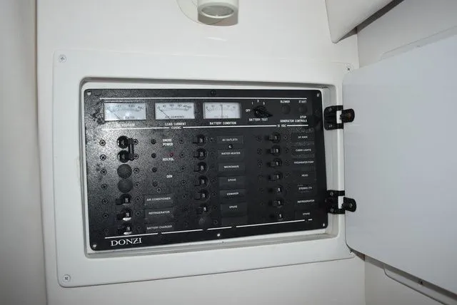 Slide: The Image of Donzi 38 ZX 2000 - 37