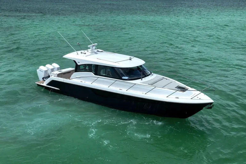 The Image of 2024 Tiara Yachts 48LE- LADY OGEA- Profile - 1