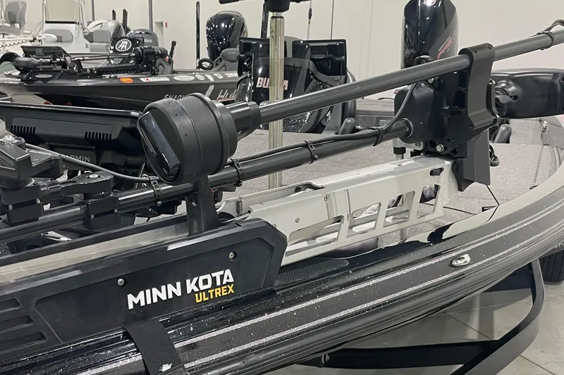 Slide: The Image of 2021 Phoenix 21 PHX boat with Minn Kota Ultrex trolling motor, detailed view. - 3