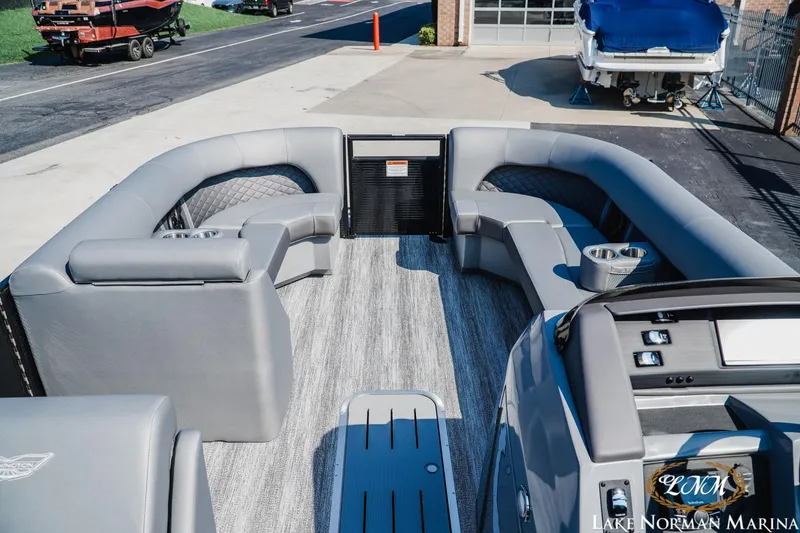 Slide: The Image of Bennington 23LSB 2026 - 8