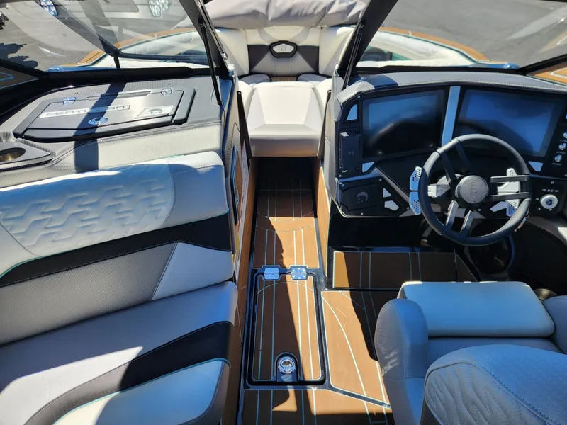 Slide: The Image of Centurion Ri230 2026 - 15