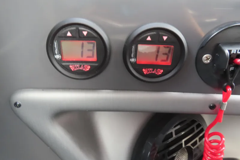 Slide: The Image of Digital gauges on 2024 Trifecta 25Sport RF9 DC 3.0 Plus dashboard. - 21