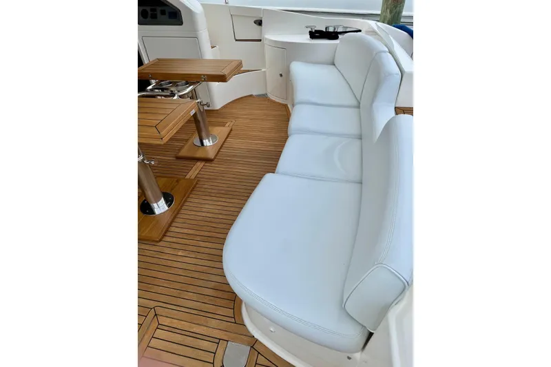 Slide: The Image of Luxurious seating area on 2008 Azimut 55 Fly yacht with wooden flooring. - 15