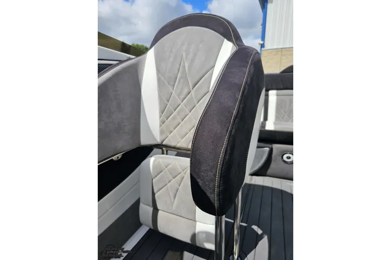 Slide: The Image of 2008 Nordic Powerboats 35 Flame MCOB seat with diamond-stitched upholstery detail. - 113