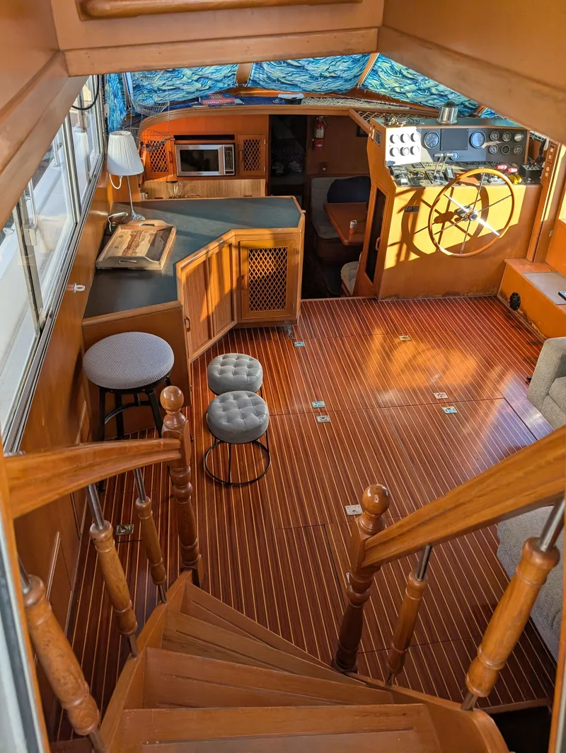 Slide: The Image of Hi-Star 48 Sundeck 1987 - 52