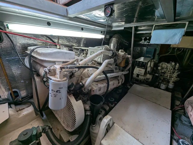 Slide: The Image of Hi-Star 48 Sundeck 1987 - 55