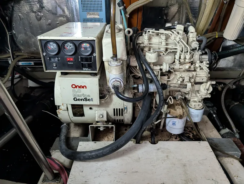 Slide: The Image of Hi-Star 48 Sundeck 1987 - 56