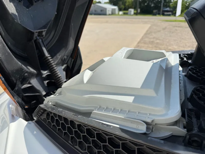 Slide: The Image of Sea-Doo GTX 155 2015 - 10