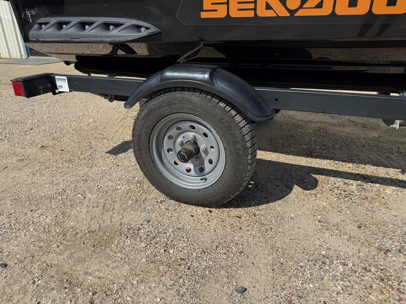 Slide: The Image of Sea-Doo GTX 155 2015 - 14