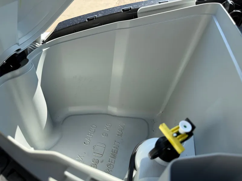 Slide: The Image of Sea-Doo GTX 155 2015 - 9