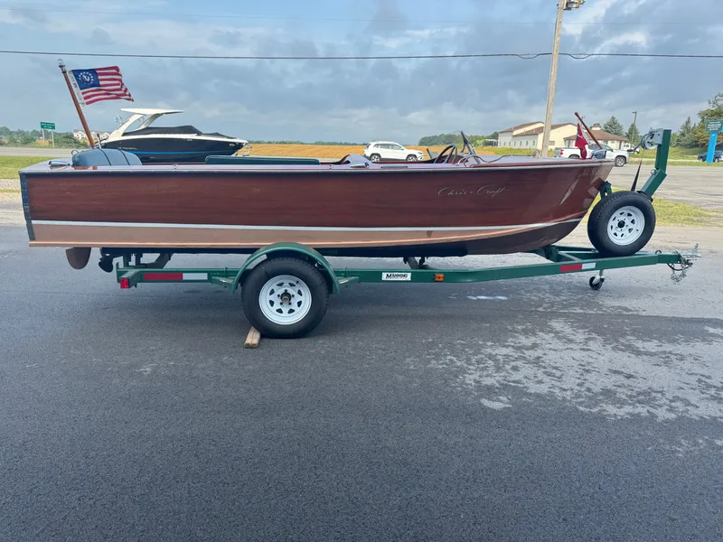 Slide: The Image of Chris-Craft 17 Sportsman 1956 - 2