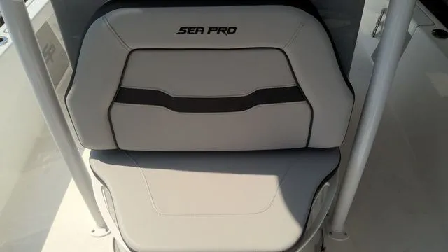 Slide: The Image of Sea Pro 250 Bay 2026 - 12