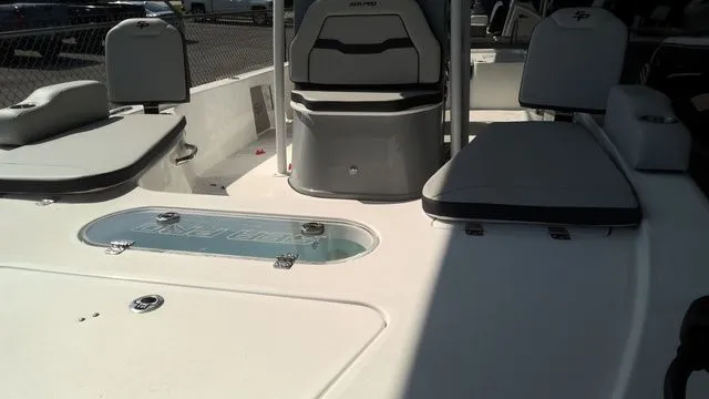 Slide: The Image of Sea Pro 250 Bay 2026 - 3