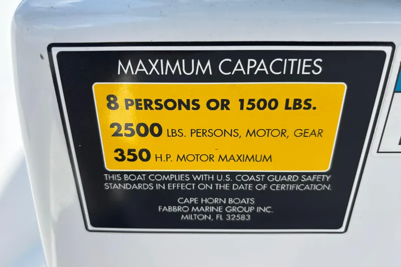 Slide: The Image of 2022 Cape Horn 22 OS capacity label: 8 persons, 1500 lbs, 2500 lbs total, 350 HP max. - 22