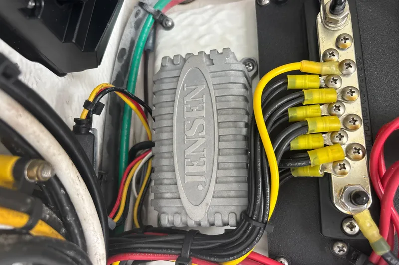 Slide: The Image of Electrical wiring and Jensen component in 2022 Cape Horn 22 OS boat. - 77