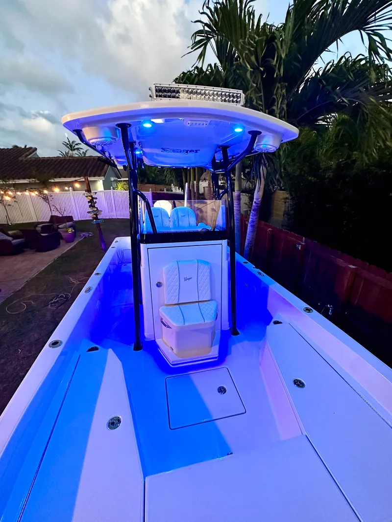 Slide: The Image of Sister ship with same lighting - 31