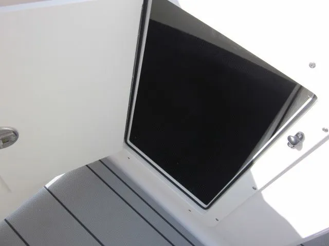 Slide: The Image of Chaparral 21 SSI Sport 2026 - 15