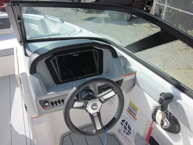 Slide: The Image of Chaparral 21 SSI Sport 2026 - 16