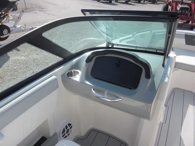 Slide: The Image of Chaparral 21 SSI Sport 2026 - 17