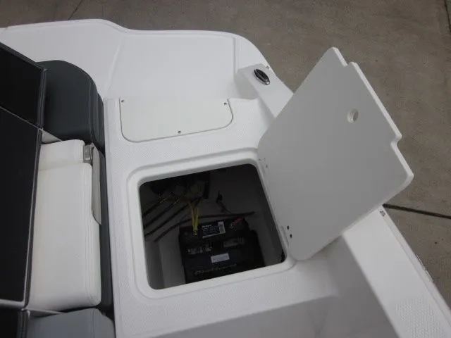 Slide: The Image of Chaparral 21 SSI Sport 2026 - 24