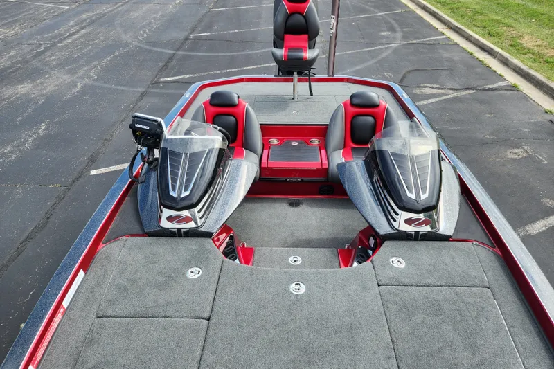 Slide: The Image of 2015 Ranger Z521 Comanche boat interior with dual seats and control panel. - 3