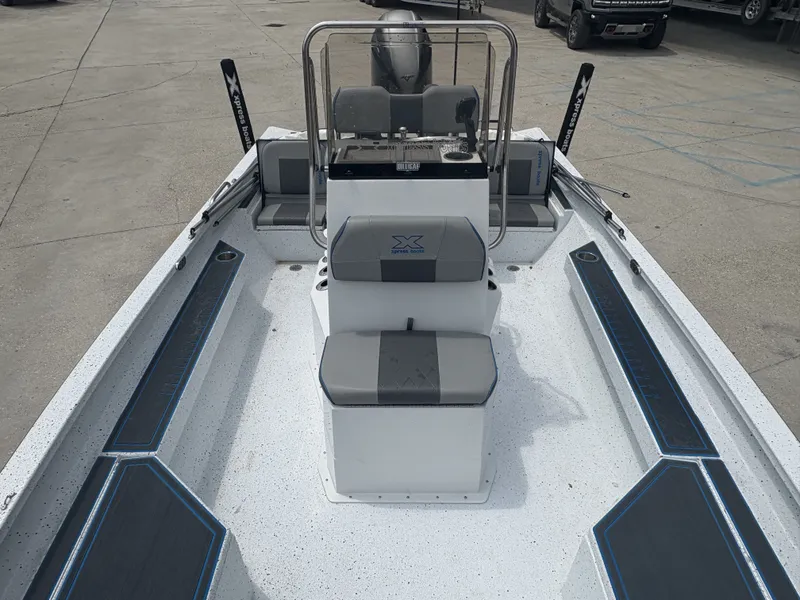 Slide: The Image of Xpress H22B Bay 2023 - 3