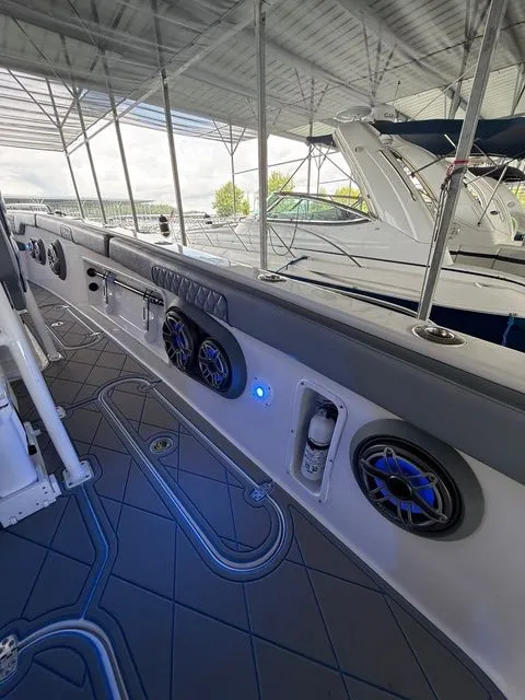 Slide: The Image of Concept Boats 32 2007 - 11