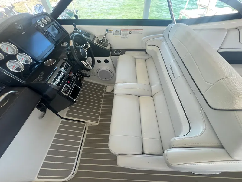 Slide: The Image of 2018 Formula 350 CBR 9 - 9