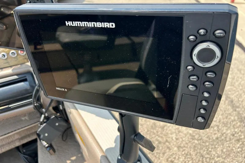 Slide: The Image of Humminbird Helix 8 fish finder on 2003 Crestliner 1850 Fish Hawk SC boat. - 33