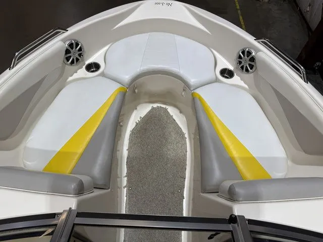 Slide: The Image of Glastron 205 2007 - 15