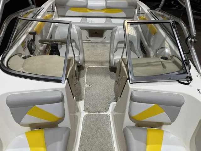 Slide: The Image of Glastron 205 2007 - 16