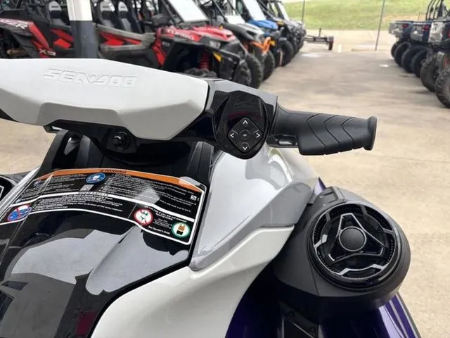 Slide: The Image of Sea-Doo GTI 2025 - 10