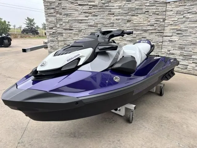Slide: The Image of Sea-Doo GTI 2025 - 3