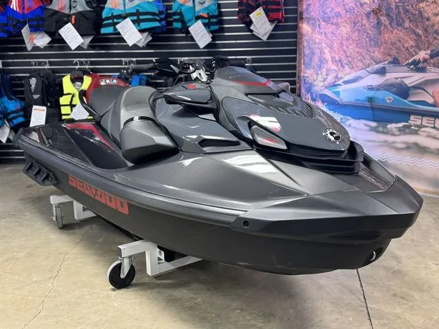 Slide: The Image of Sea-Doo GTR 2025 - 3