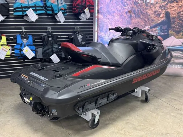 Slide: The Image of Sea-Doo GTR 2025 - 5
