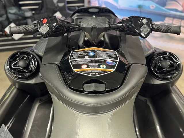 Slide: The Image of Sea-Doo GTR 2025 - 8