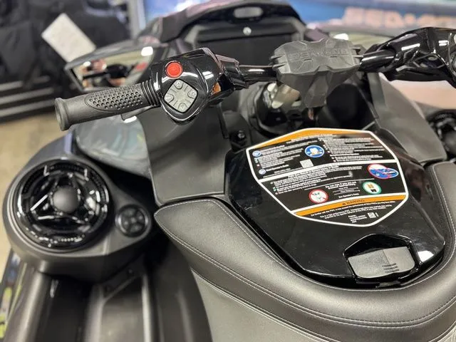 Slide: The Image of Sea-Doo GTR 2025 - 9